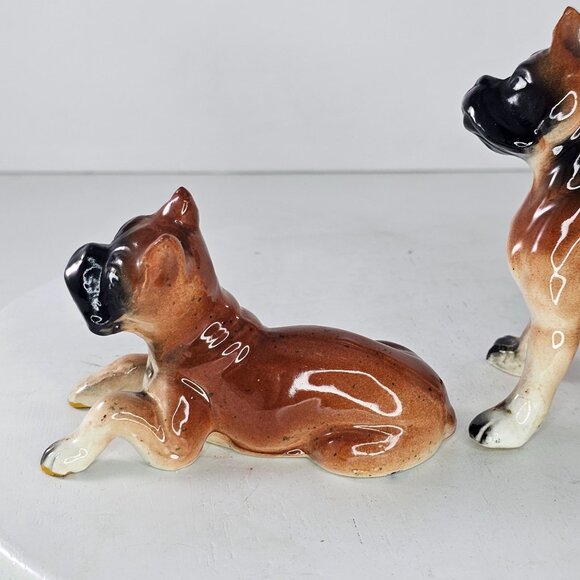 Ceramic Boxer Dog Figurines Set Of 2 Vintage Side Eyeing Each Other - Picture 6 of 8